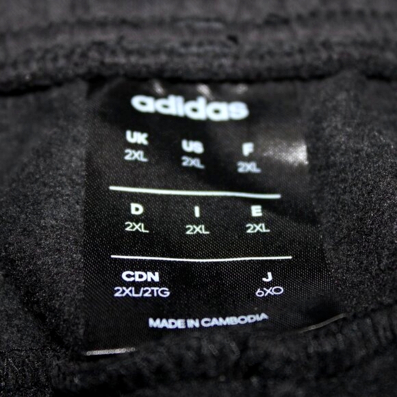 Adidas Essential 3-Stripe Shorts - Size 2XL - Picture 6 of 7